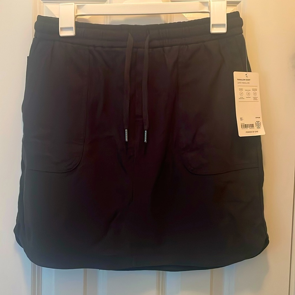 Black Athleta Farallon skirt Small